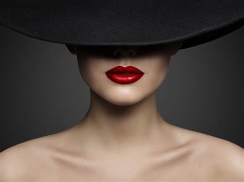 rossetto nero chanel